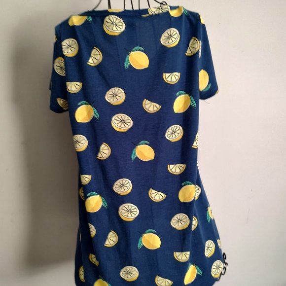 LuLaRoe Classic Tee (tee only!) - Picture 3 of 8